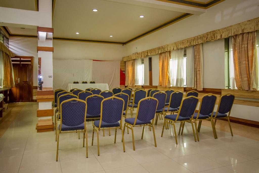 Grand Holiday International Hotel Mbarara Eksteriør billede